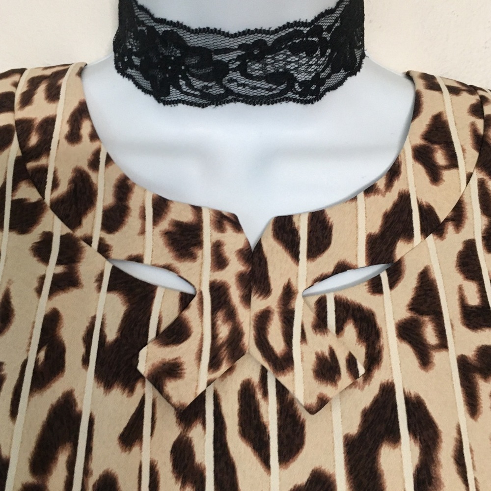 Cabi Leopard / Cheetah Print Blouse Top - Picture 4 of 11